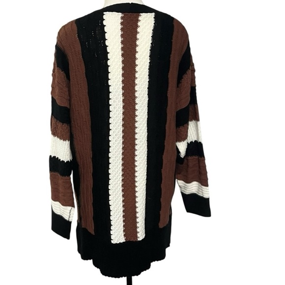 BloomChic size 14-16 Striped Black and Brown Women's Sweater EUC - Picture 4 of 7